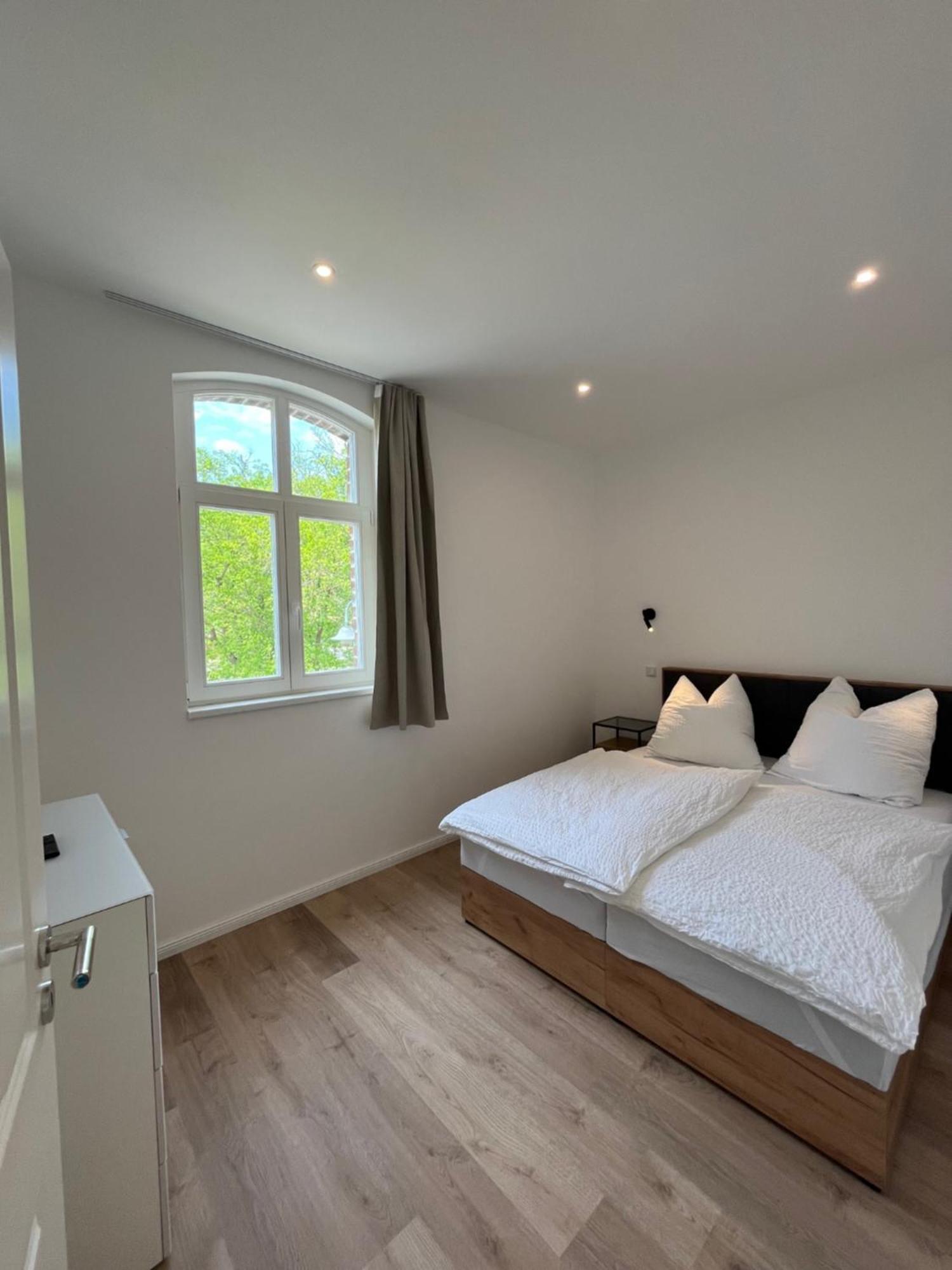 Remise 23A - 2Schlafzimmer Unterkunft Fuer 4-Koepfige Familie Schonefeld Bagian luar foto