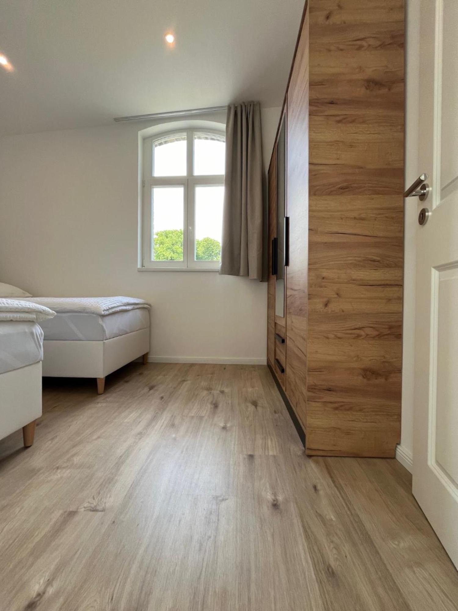 Remise 23A - 2Schlafzimmer Unterkunft Fuer 4-Koepfige Familie Schonefeld Bagian luar foto
